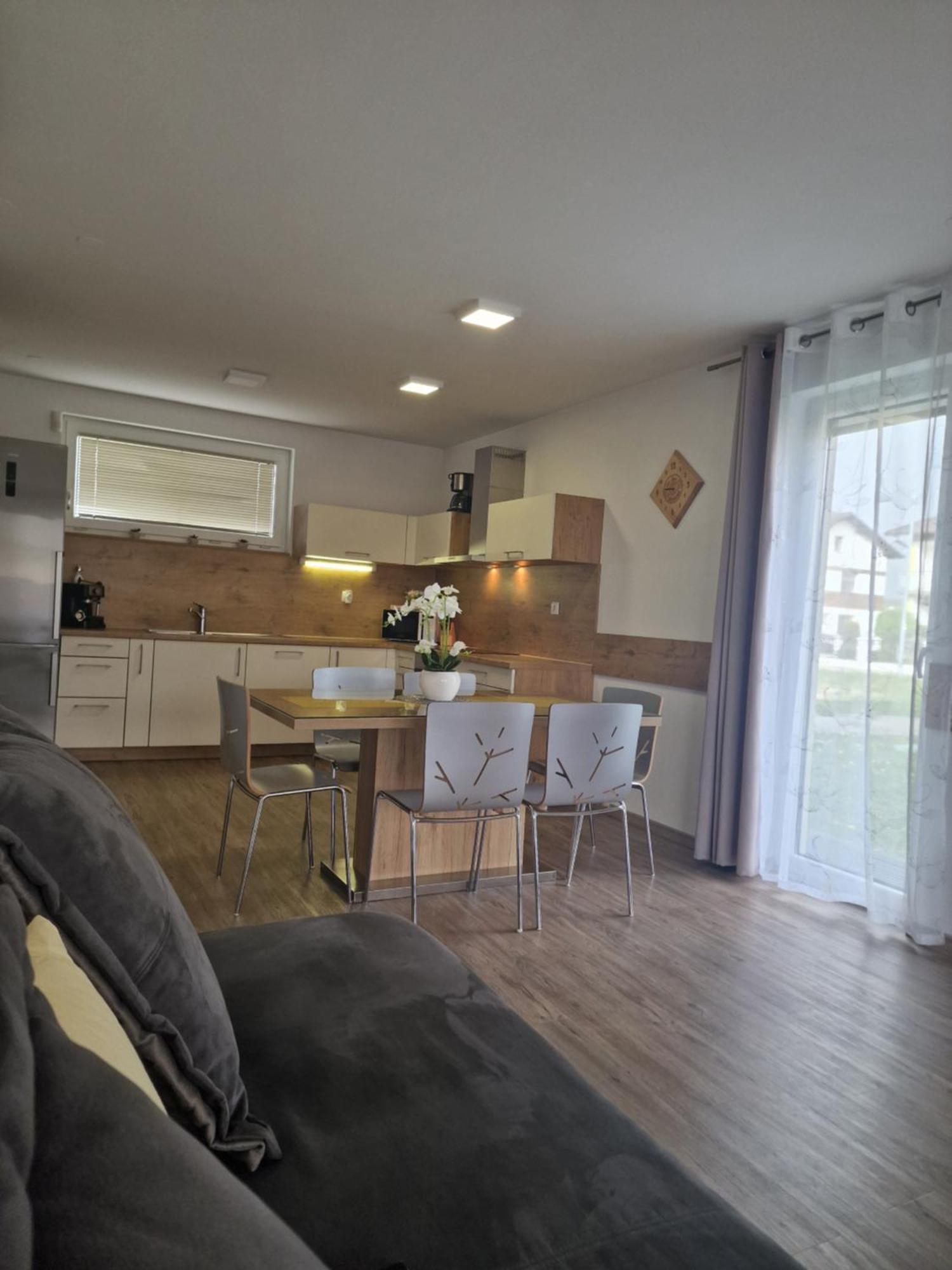 Family Apartment Moravske-Toplice Exteriör bild